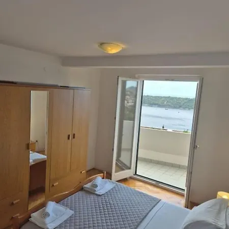 Apartment Mia Sea View *