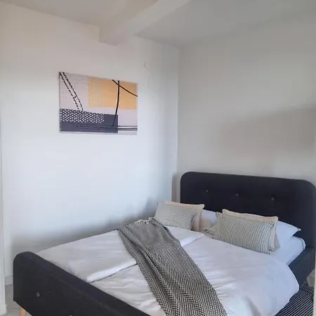 Mia Sea View Apartmán
